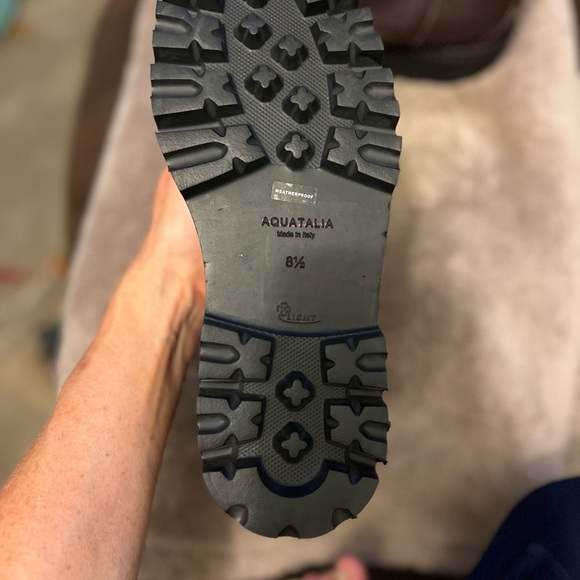 Aquatalia Sadie Boots. 8.5 NEW.  New but not in box. - Picture 4 of 7